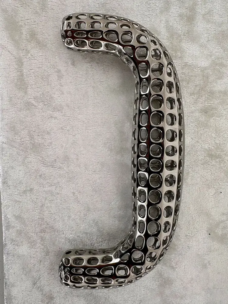 Porous titanium industrial part